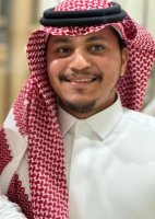 Une photo d’un participant qui veut faire connaissance et se marier