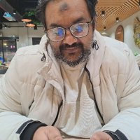 Une photo d’un participant qui veut faire connaissance et se marier