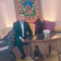 Une photo d’un participant qui veut faire connaissance et se marier